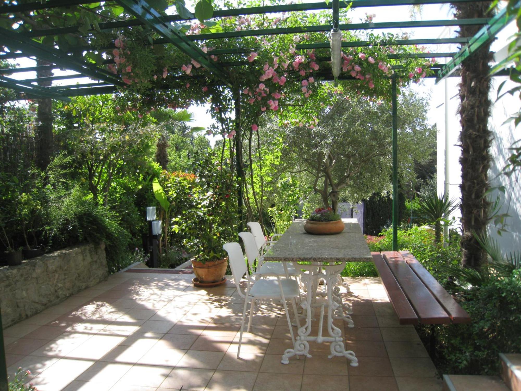Apartment Sunny Garden